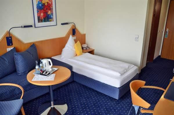 Hotel Garni Oberrhein Райнфелден Екстериор снимка