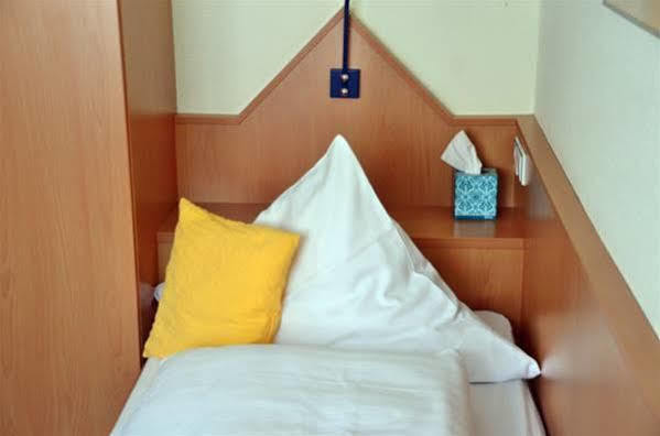 Hotel Garni Oberrhein Райнфелден Екстериор снимка